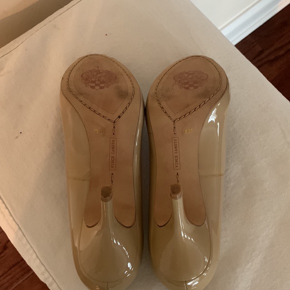 Never worn Vince Camuto nude platform heels - Picture 4 of 4